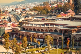 Bursa-Siyaseti-ve-Yonetiminde-Kritik-Viraj-Yerel-Secimler-ve-Hukuki-Mucadeleler-featured