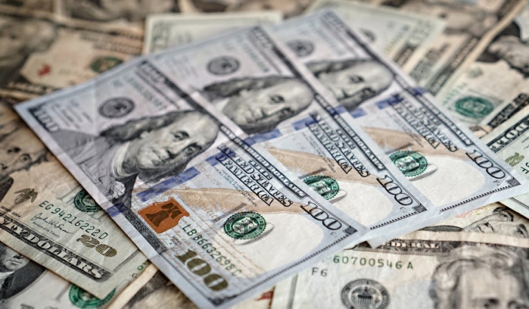 EIB-Mart-Ayinda-155-Milyar-Dolarlik-Ihracatla-Buyudu-featured