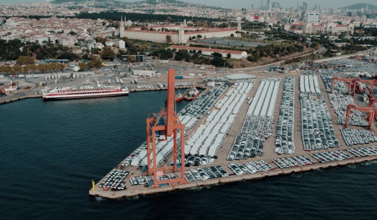 Turkiye8217nin-Hizmet-Ihracatinda-Tasimacilik-Sektoru-Liderligini-Surduruyor-featured